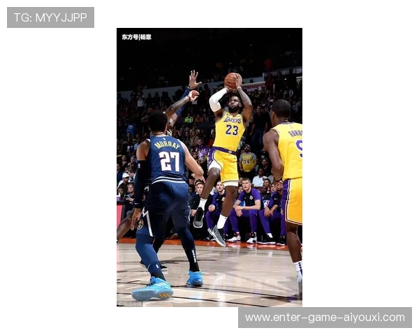詹姆斯弧顶三分稳稳命中，湖人将胜利带回城中
