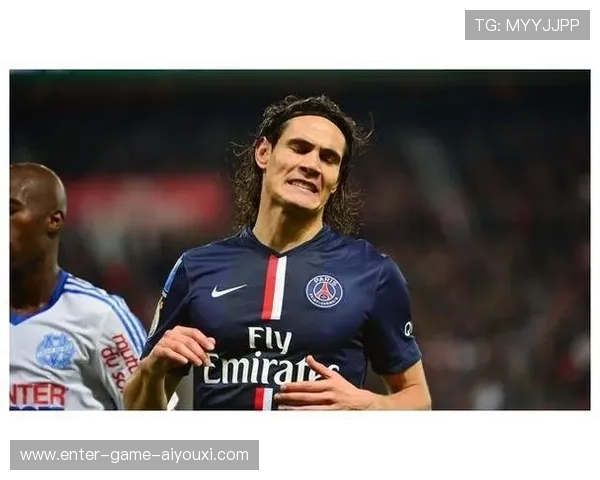 巴黎通过中前场换位打开缺口,个人跑动见效